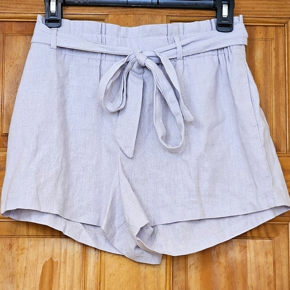 NWOT Charlotte Russe Women's Lavender High-Waist Belted Paper Bag Shorts, Size L - Picture 1 of 7